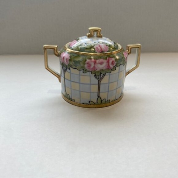 Vintage hand painted Nippon Lidded pot. Japan. Excellent condition. - Picture 3 of 11